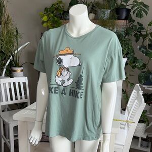Peanuts Sage Green Snoopy 'Take a Hike' graphic T-Shirt Med